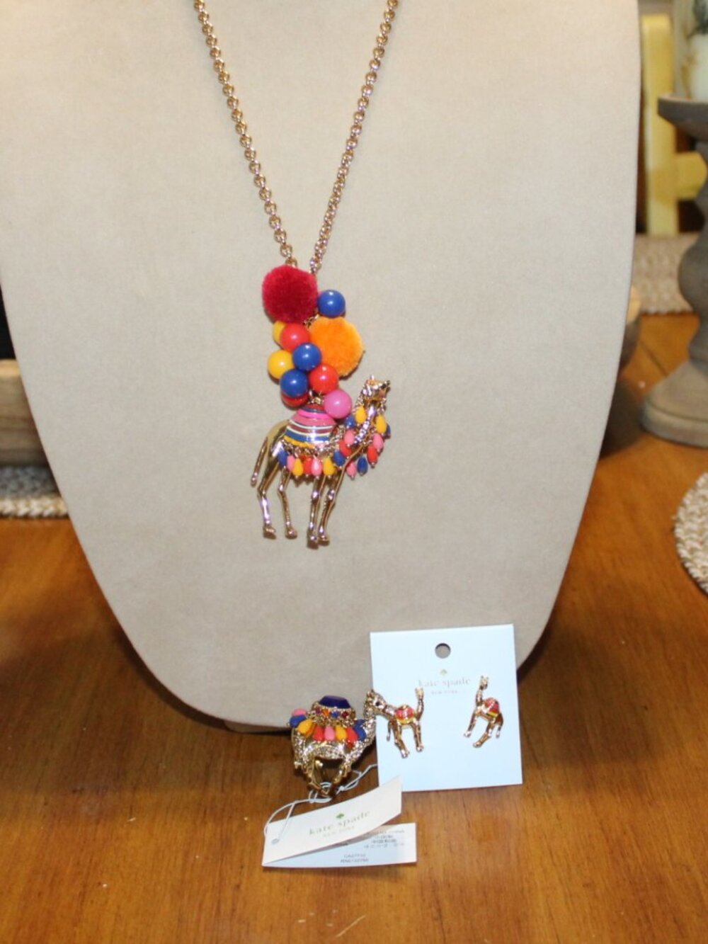 NWT Kate Spade "Spice Things Up" Camel Pendant necklace, ring and earring set! - Picture 15 of 16